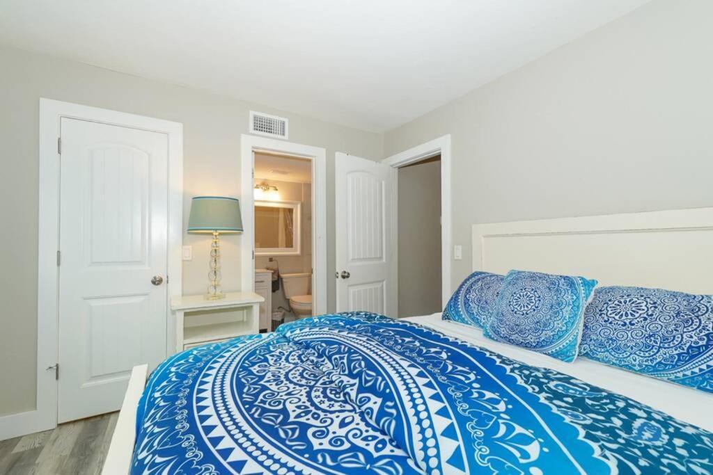 Siesta Key Village-Suite #3: A Block To The Beach! Sarasota Zewnętrze zdjęcie